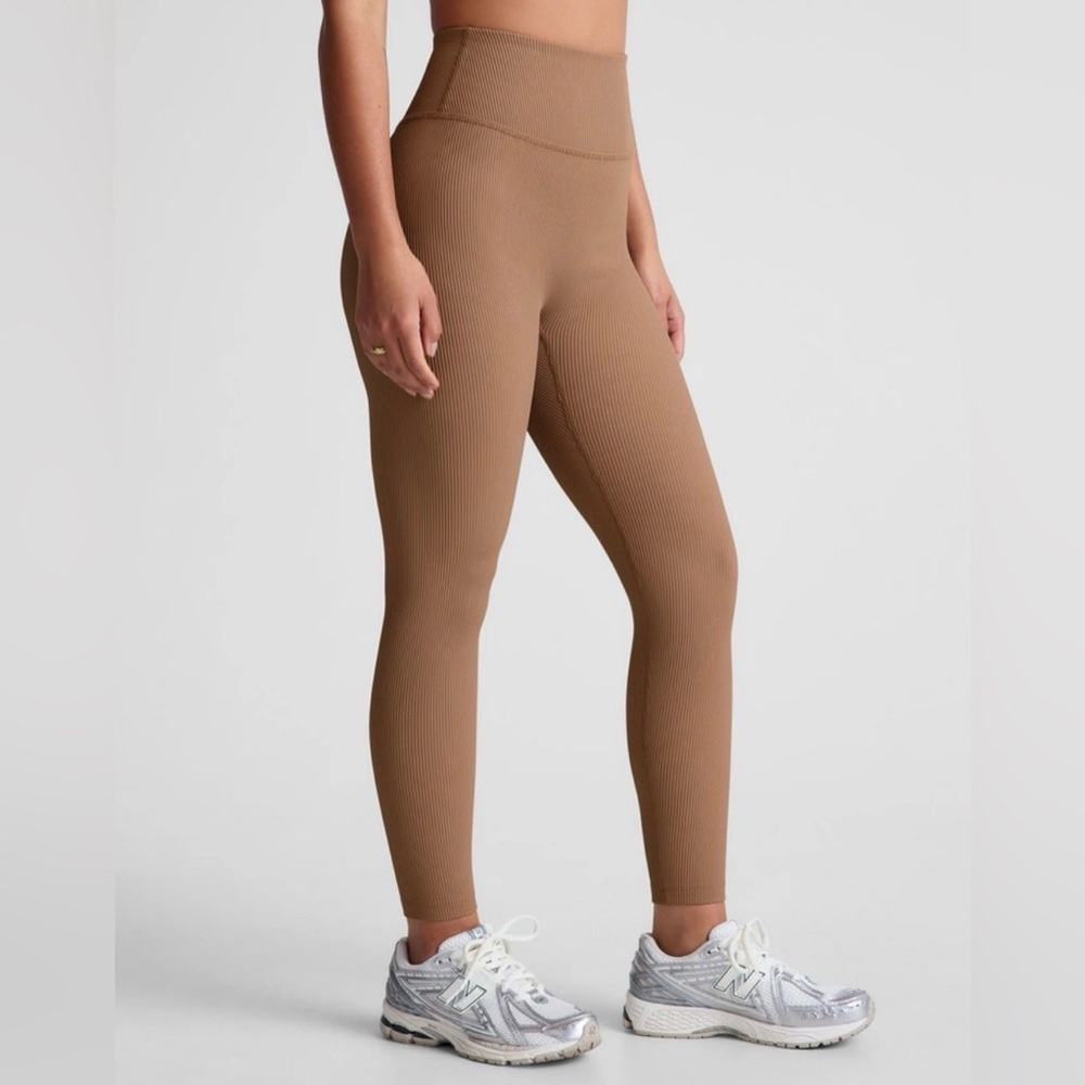 Beyond Yoga Impulse Ribbed Legging Desert Sand Beige Size Large
